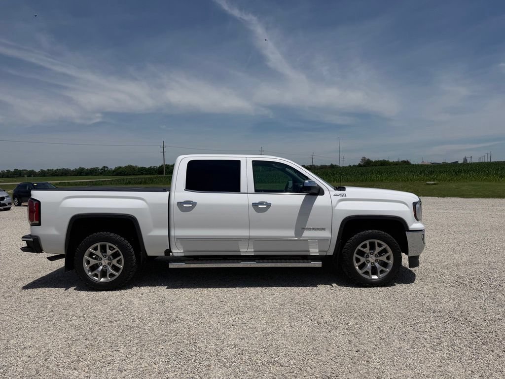 Used 2018 GMC Sierra 1500 SLT w/ SLT Premium Package AWD/4WD image 2