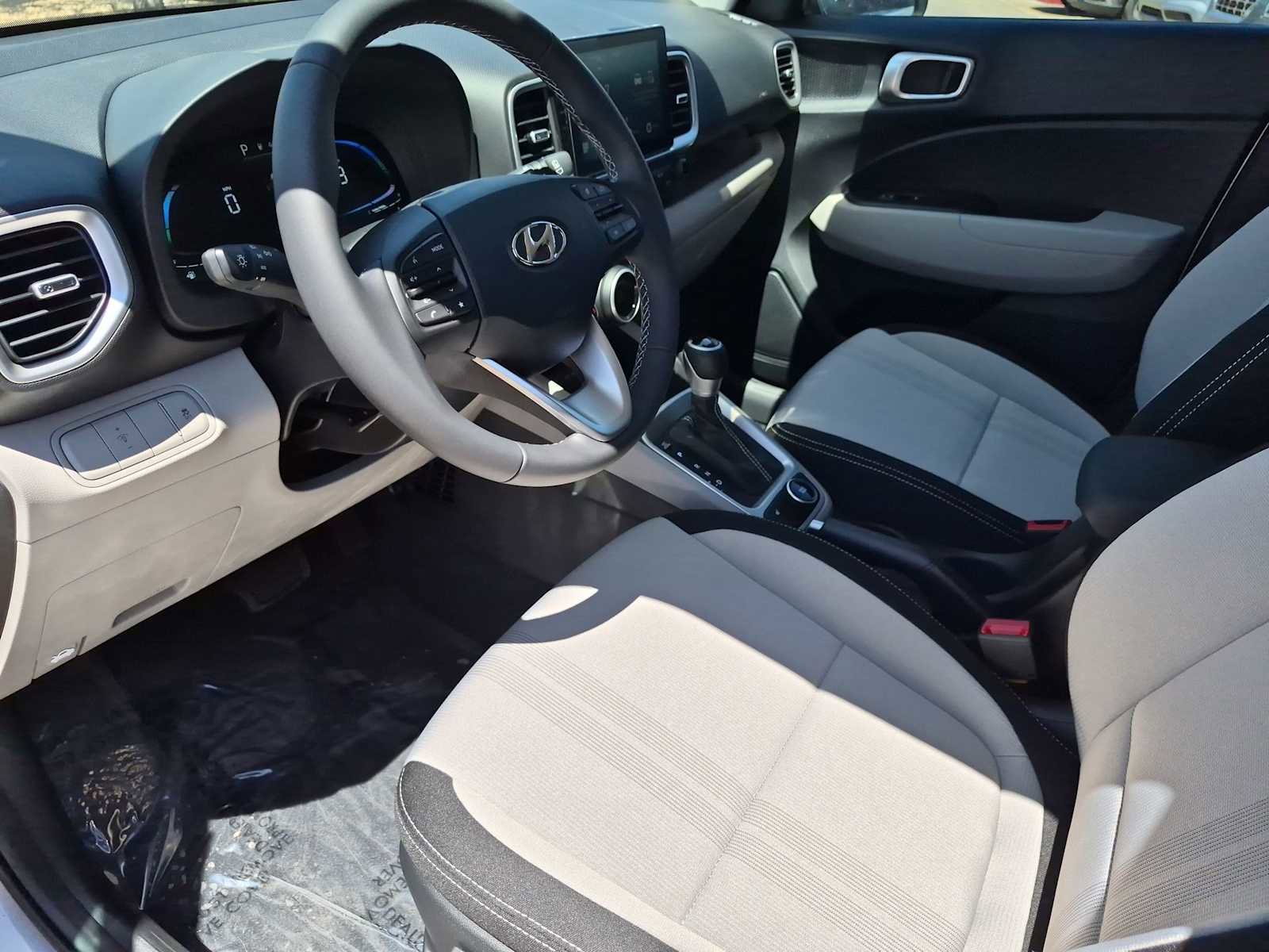 New 2026 Hyundai Venue SEL FWD image 10