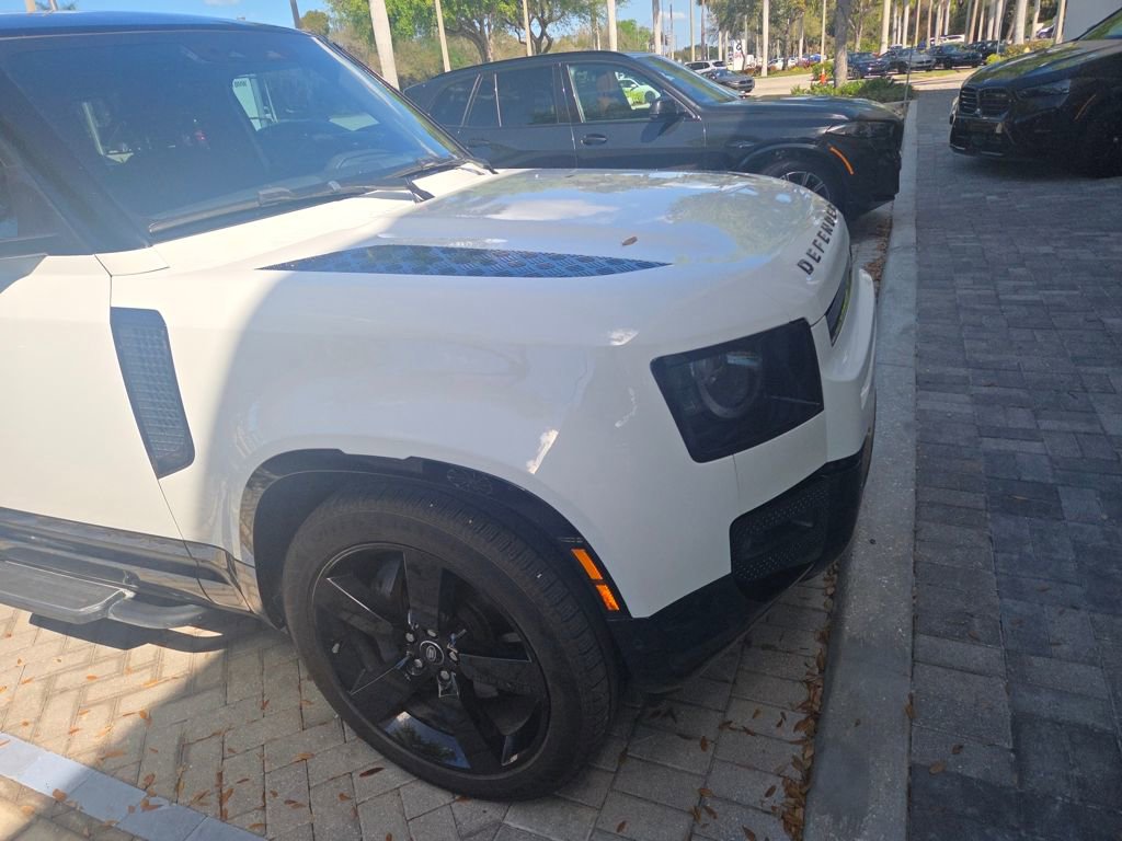 Used 2024 Land Rover Defender 110 X-Dynamic SE image 65