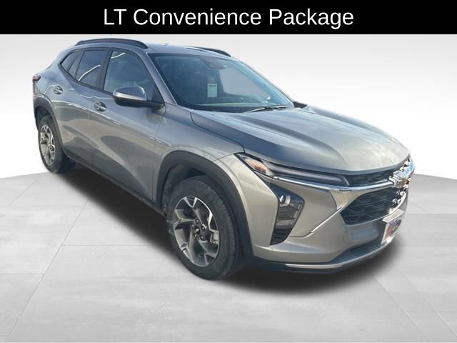 Certified 2024 Chevrolet Trax LT w/ Driver Confidence Package image 4