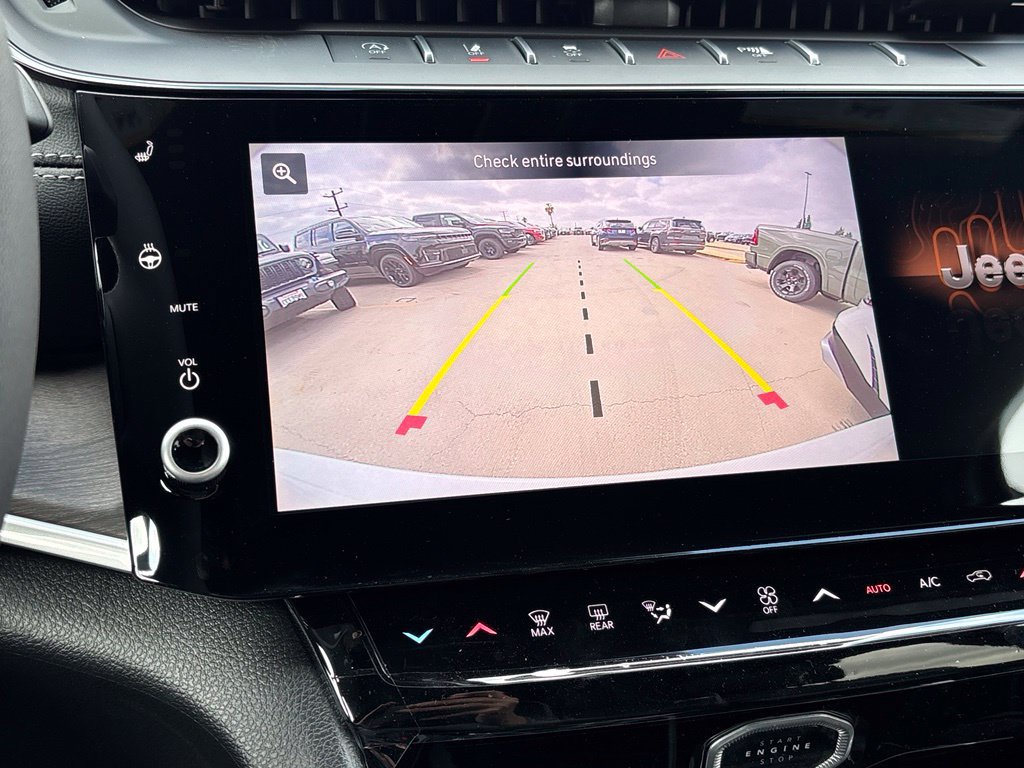 New 2027 Jeep Grand Cherokee Altitude AWD/4WD image 13