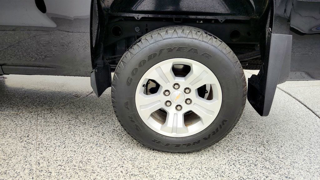 Used 2016 Chevrolet Silverado 1500 LT AWD/4WD image 9