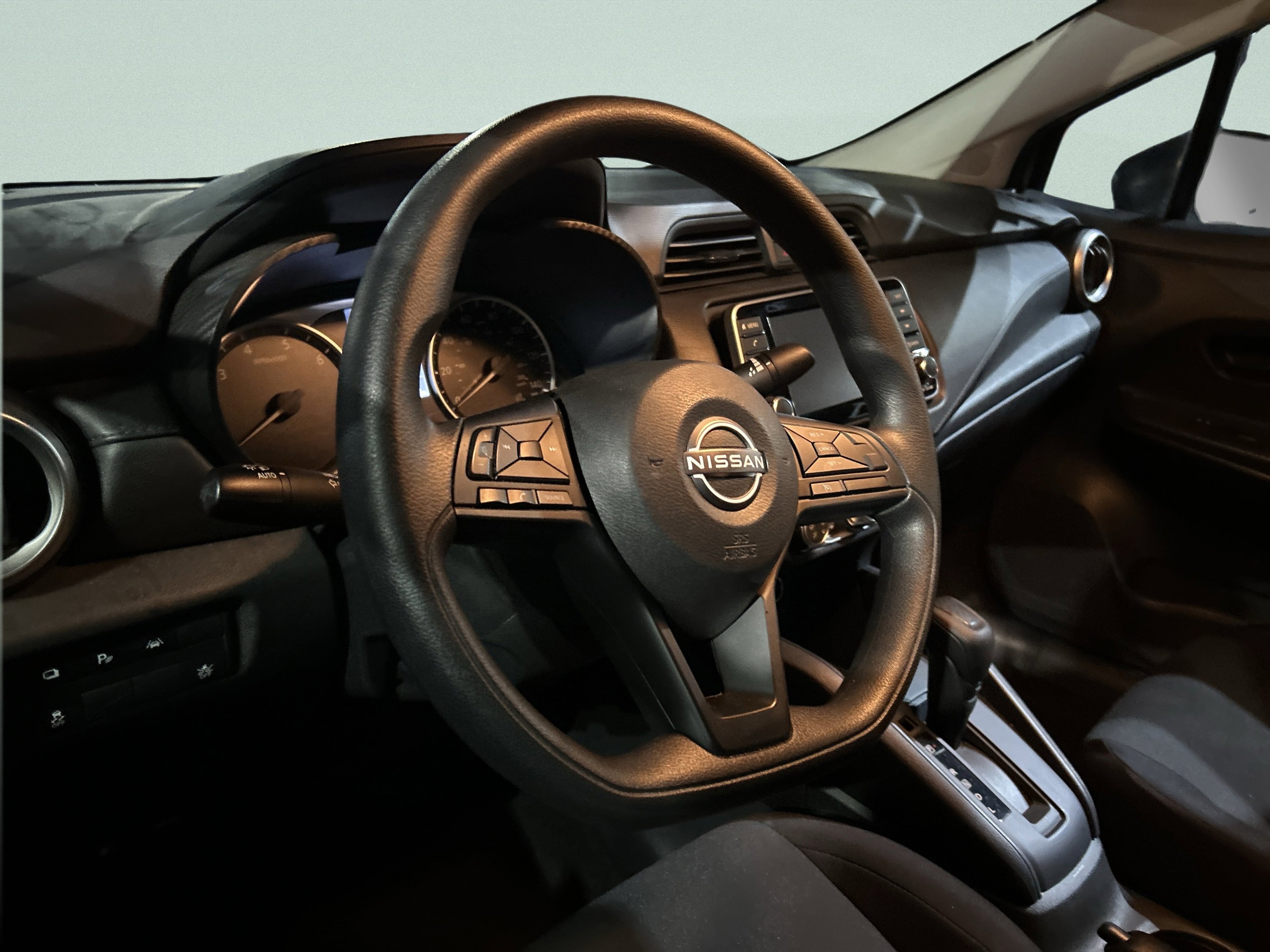 Used 2024 Nissan Versa S w/ Trunk Package image 10