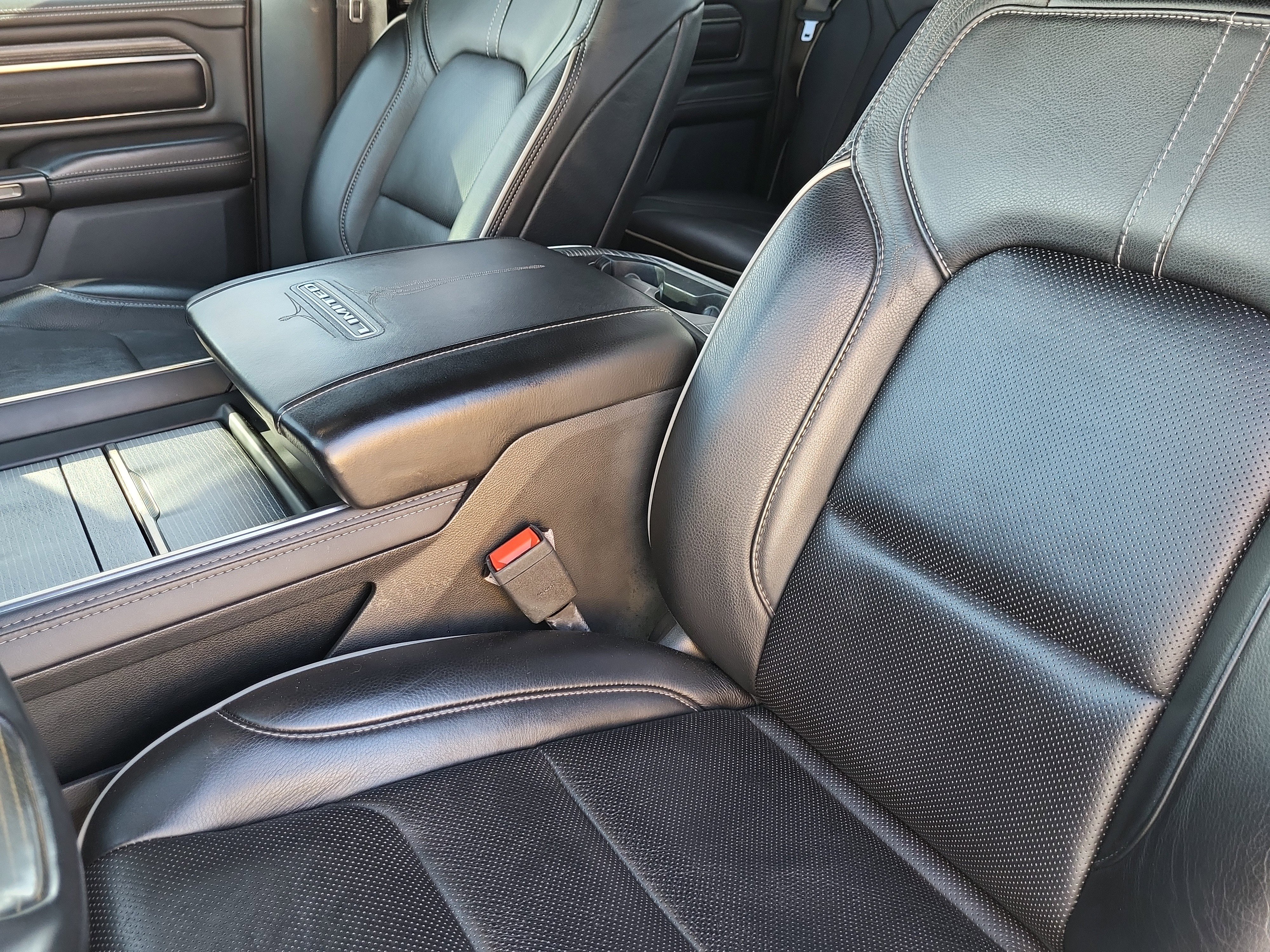 Used 2021 RAM 1500 Limited w/ Night Edition image 13