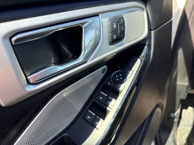 Certified 2022 Ford Explorer Platinum w/ Equipment Group 601A image 27