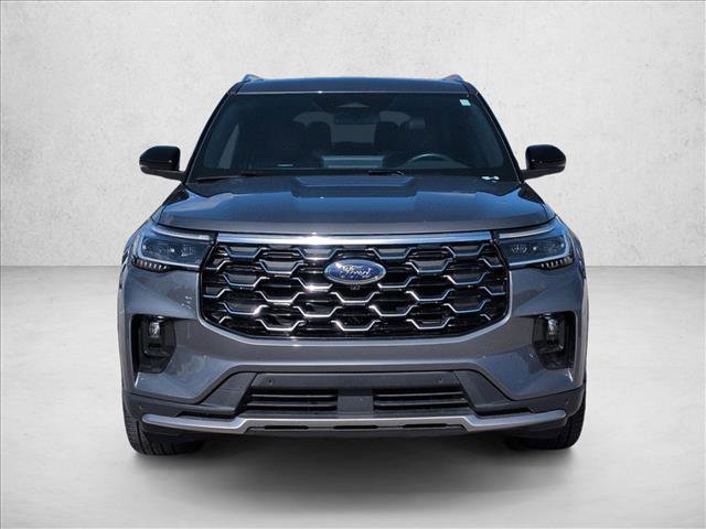Used 2025 Ford Explorer Platinum w/ LUX Leather Package AWD/4WD image 2