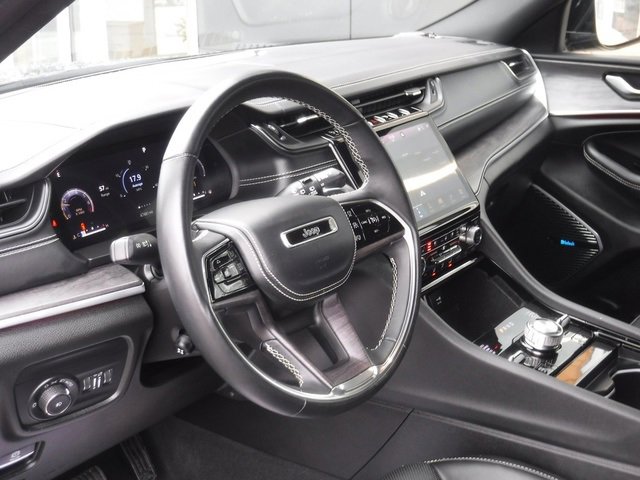 Certified 2022 Jeep Grand Cherokee Overland image 18