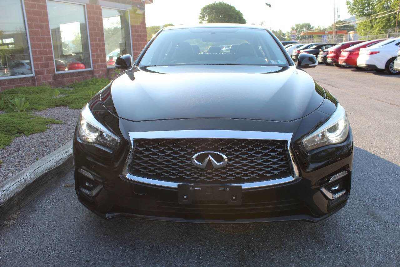 Used 2019 INFINITI Q50 Luxe w/ Essential Package (3.0T Luxe) AWD/4WD image 4