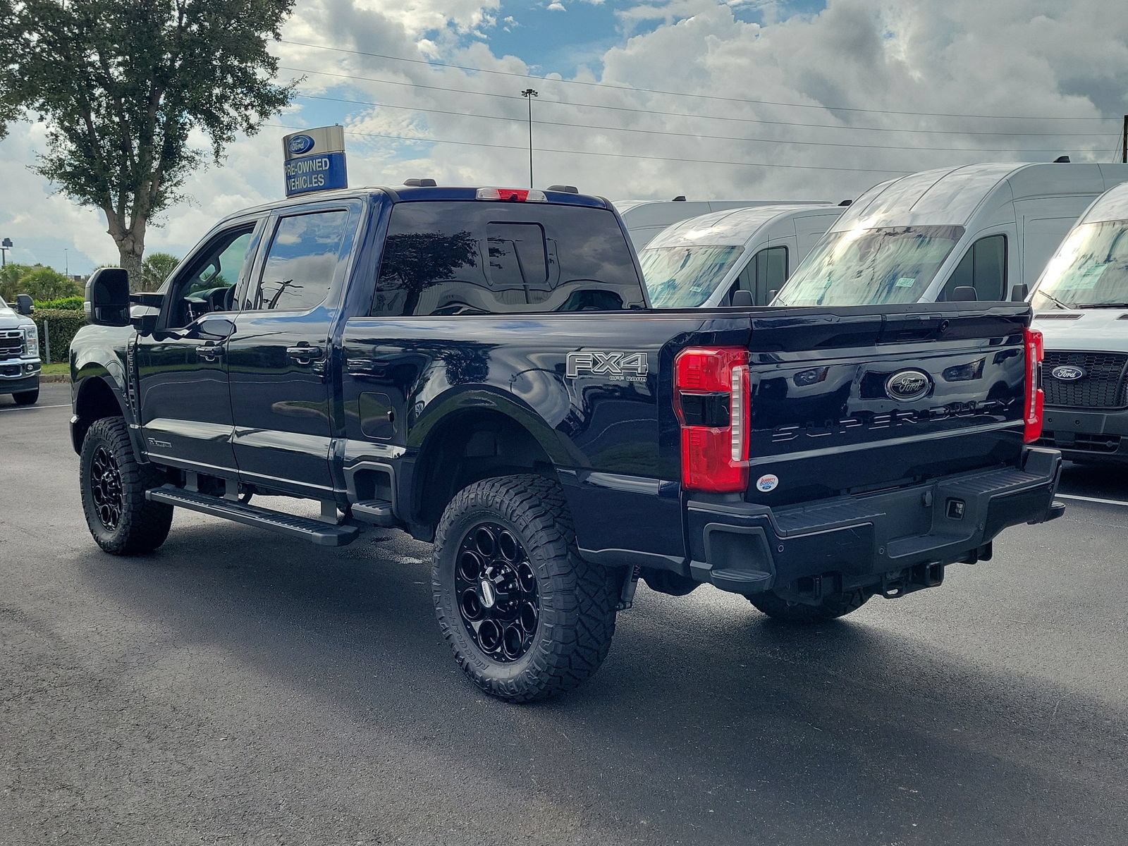 Certified 2025 Ford F250 Lariat w/ Lariat Ultimate Package AWD/4WD image 3