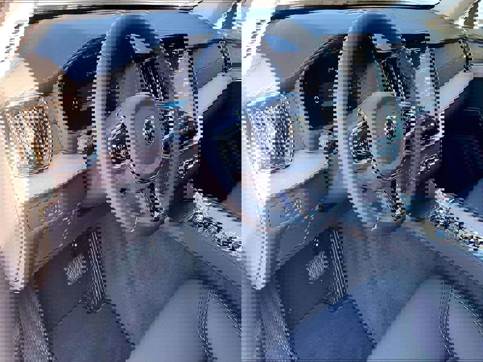 New 2026 Volvo XC90 T8 Core AWD/4WD image 8