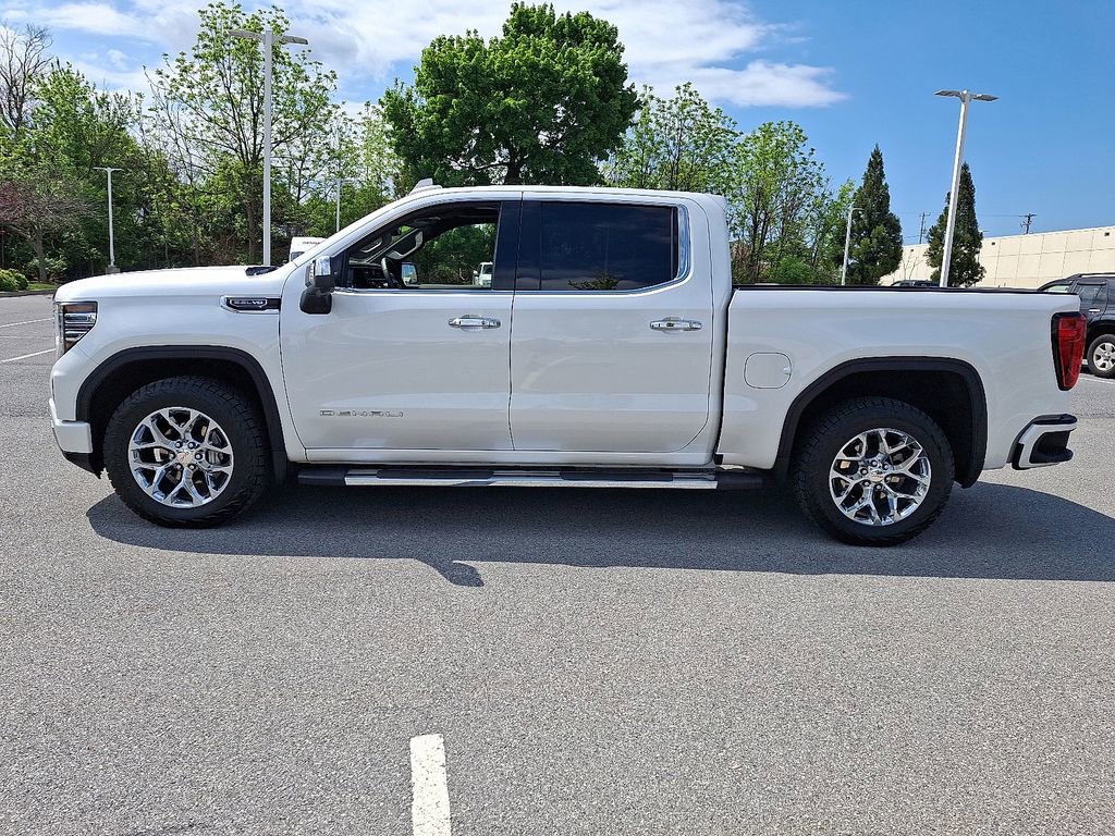 Used 2025 GMC Sierra 1500 Denali AWD/4WD image 6