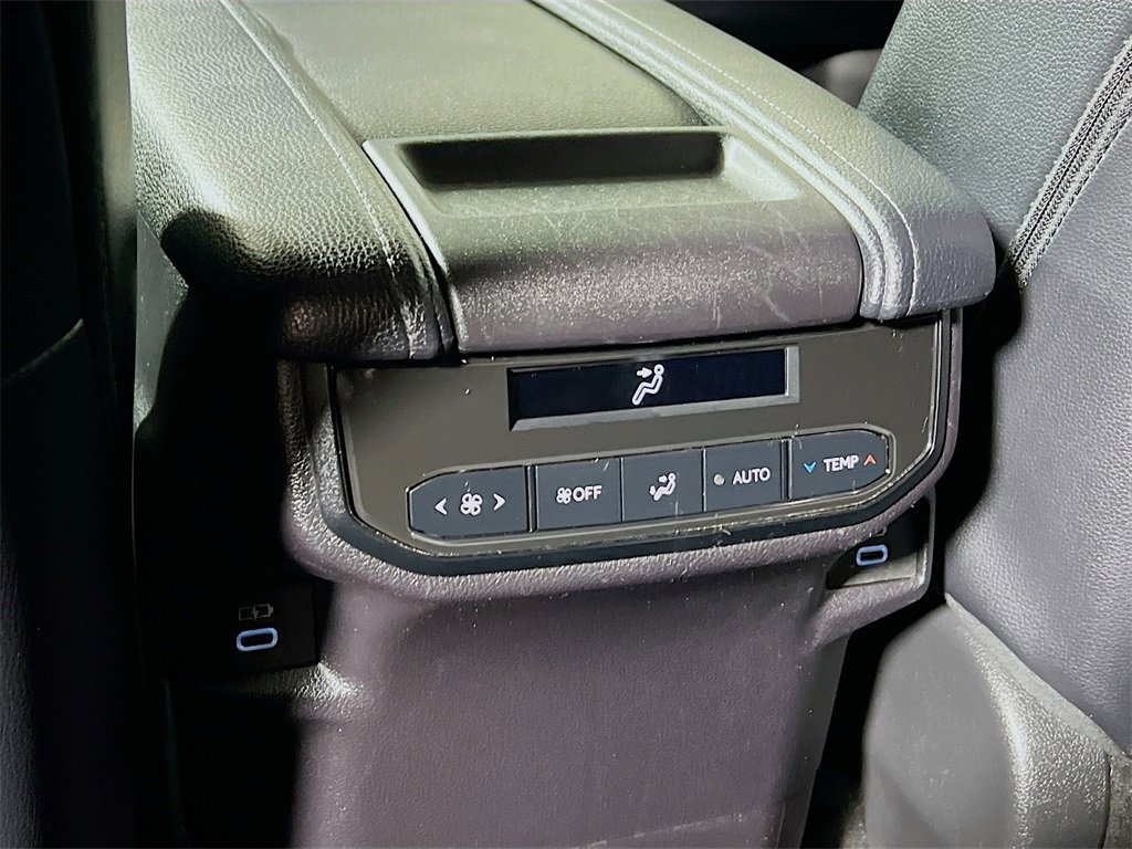Certified 2025 Toyota Grand Highlander AWD image 22