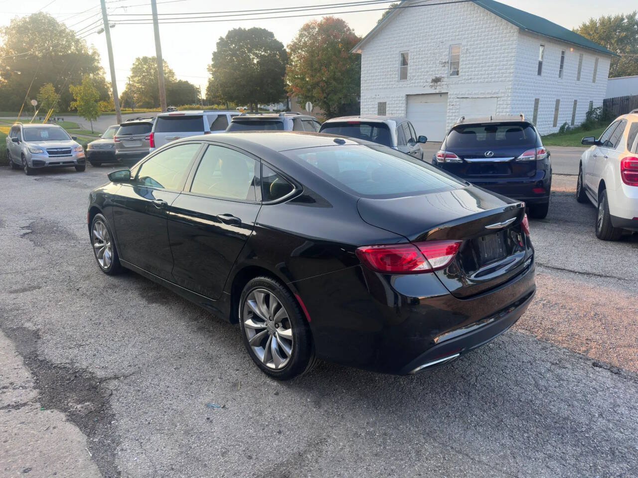 Used 2016 Chrysler 200 S w/ Comfort Group FWD image 6