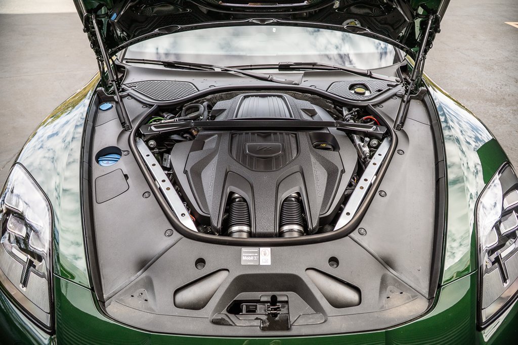 Used 2025 Porsche Panamera 4 image 21