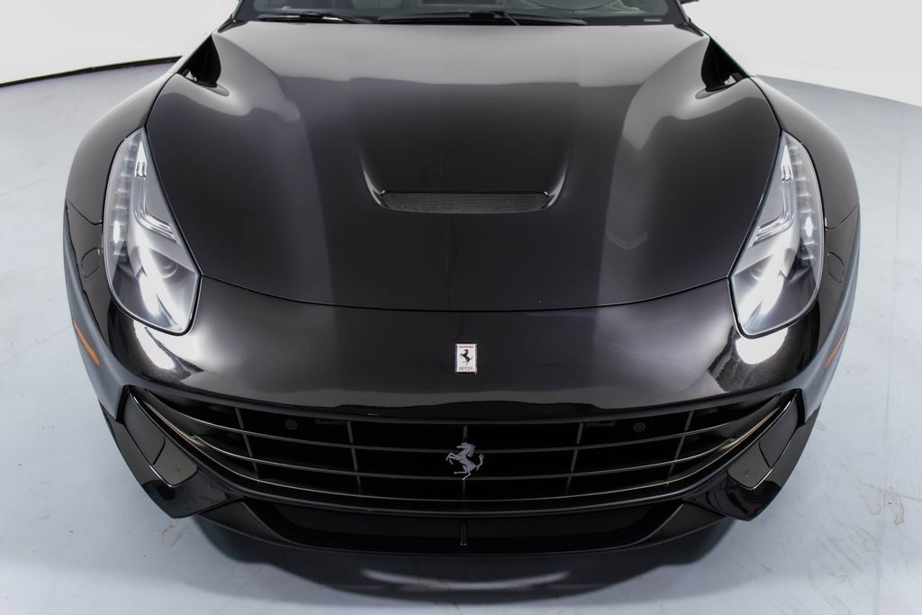Used 2014 Ferrari F12 Berlinetta RWD image 13