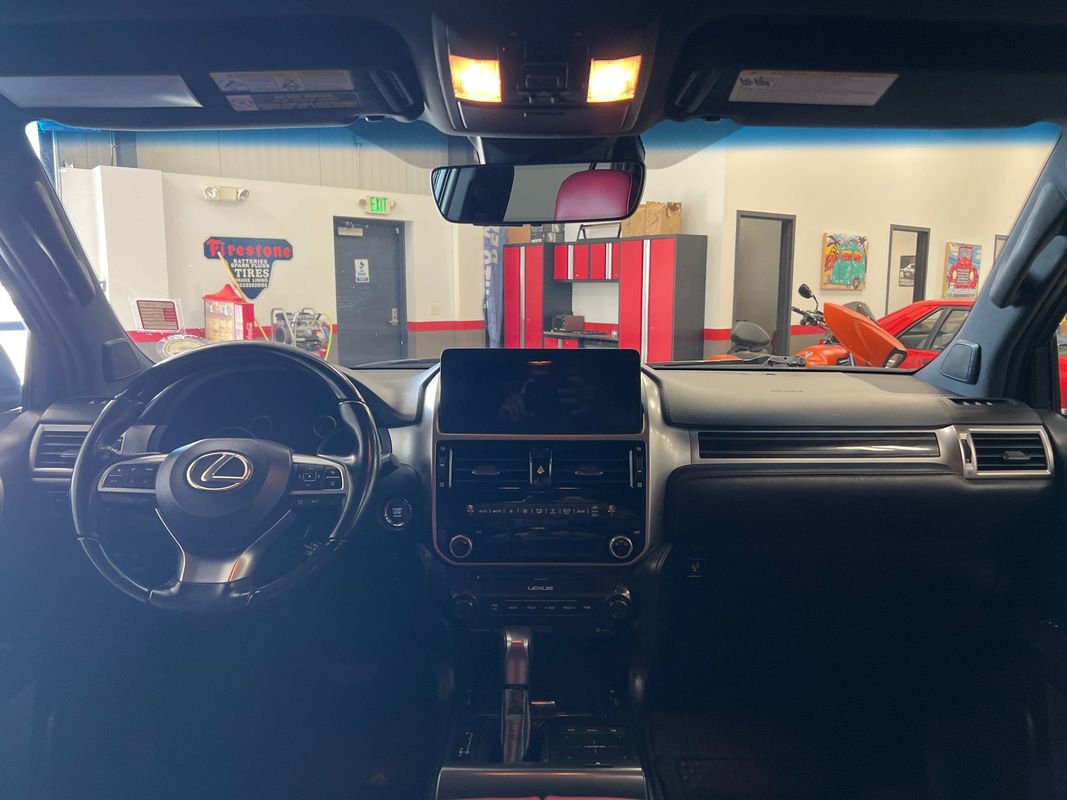 Used 2023 Lexus GX 460 Premium image 12