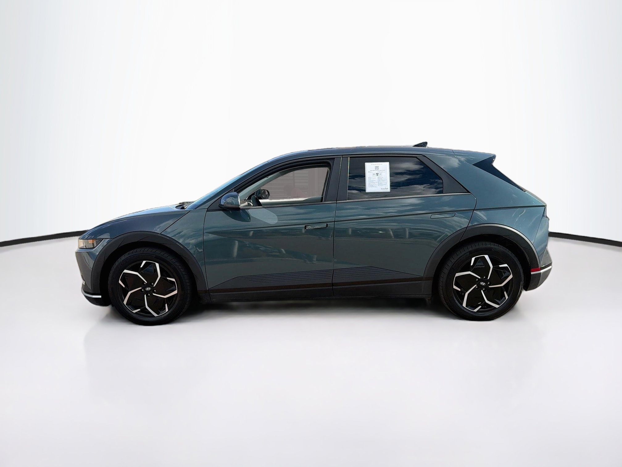 Used 2024 Hyundai Ioniq 5 SEL AWD/4WD image 4