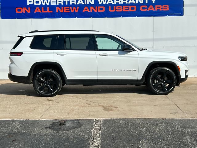 Used 2024 Jeep Grand Cherokee L Limited w/ Black Appearance Package image 53