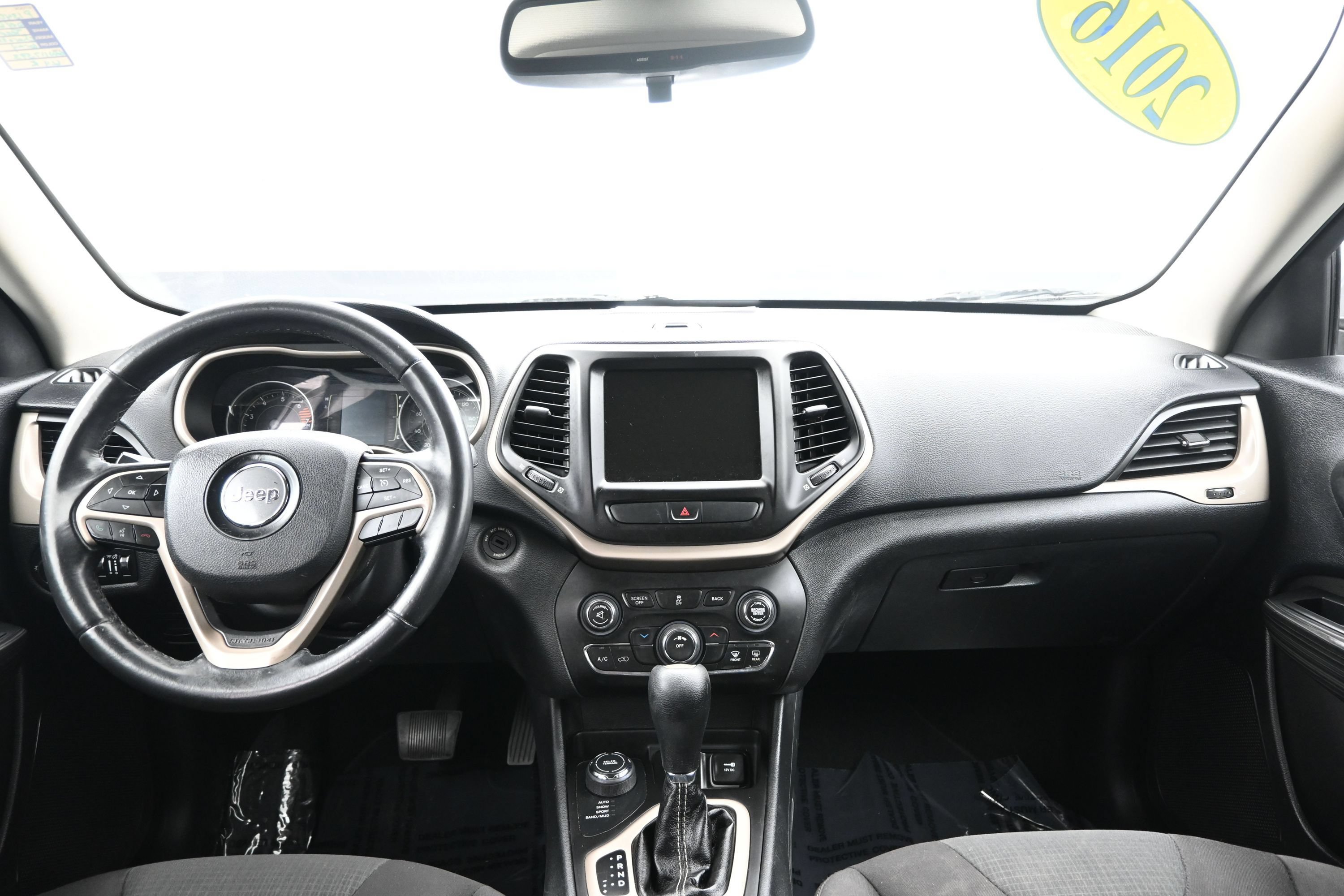 Used 2016 Jeep Cherokee Latitude AWD/4WD image 20