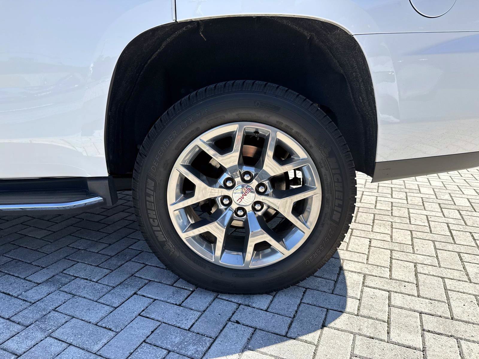 Used 2020 GMC Yukon SLT RWD image 11