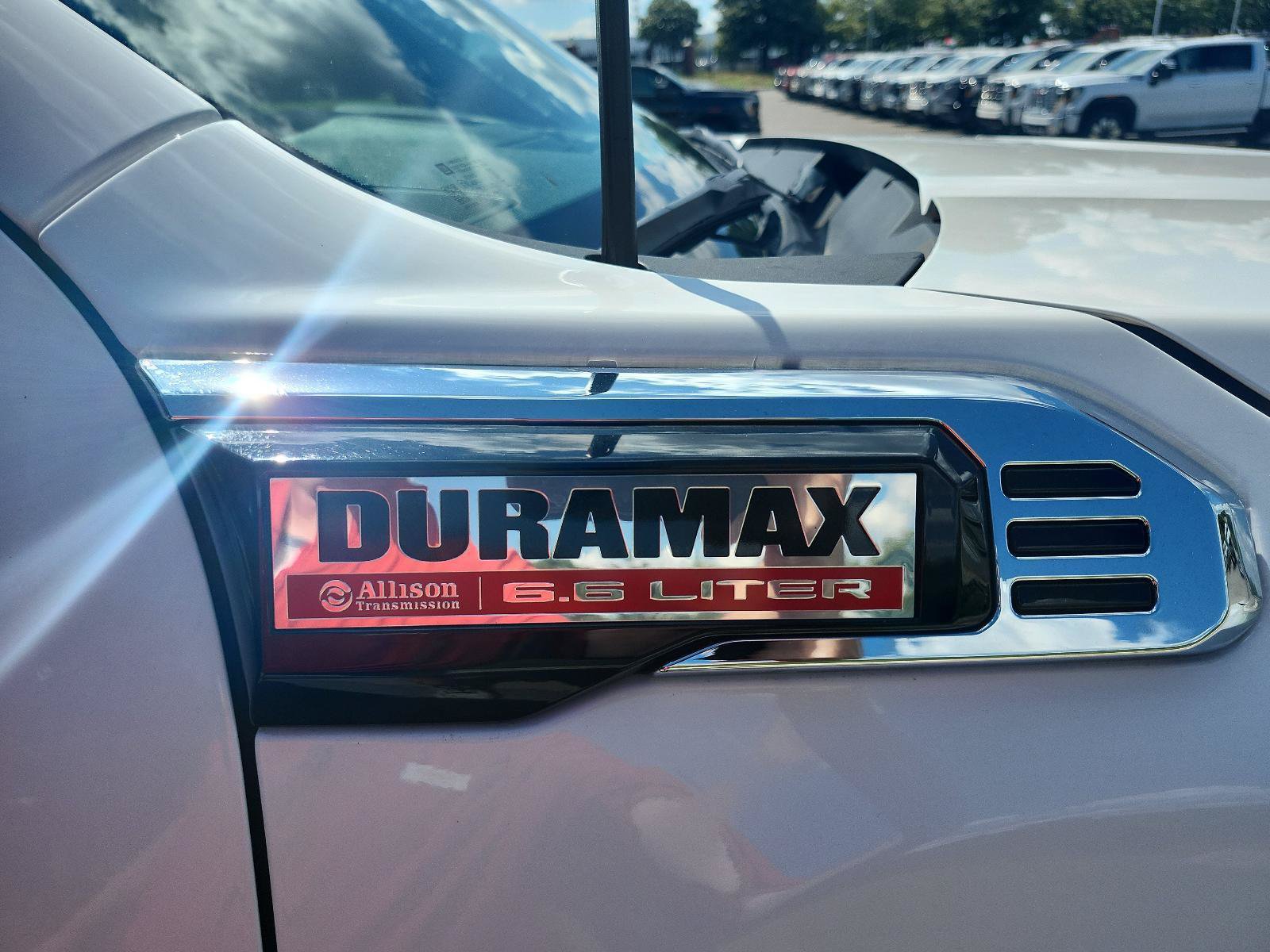 Used 2024 GMC Sierra 2500 Pro AWD/4WD image 9