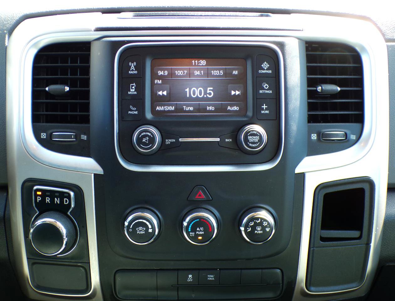 Used 2016 RAM 1500 Classic SLT image 14