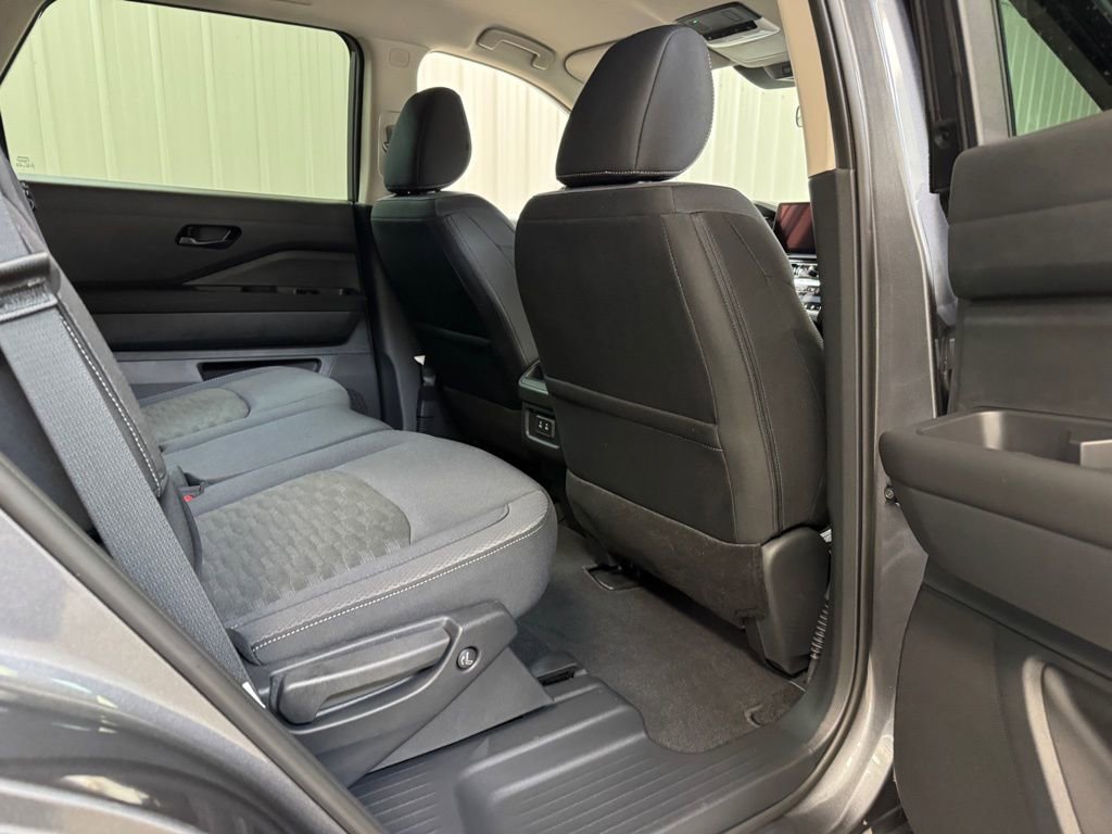 New 2026 Nissan Pathfinder SV image 24