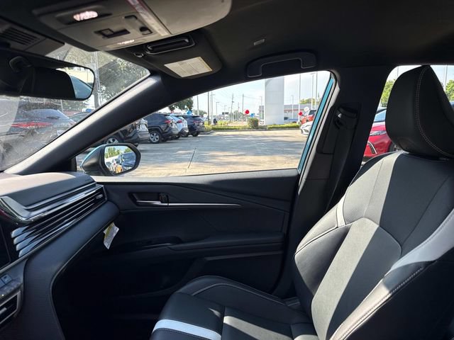 Used 2025 Toyota Camry SE w/ Convenience Package FWD image 21