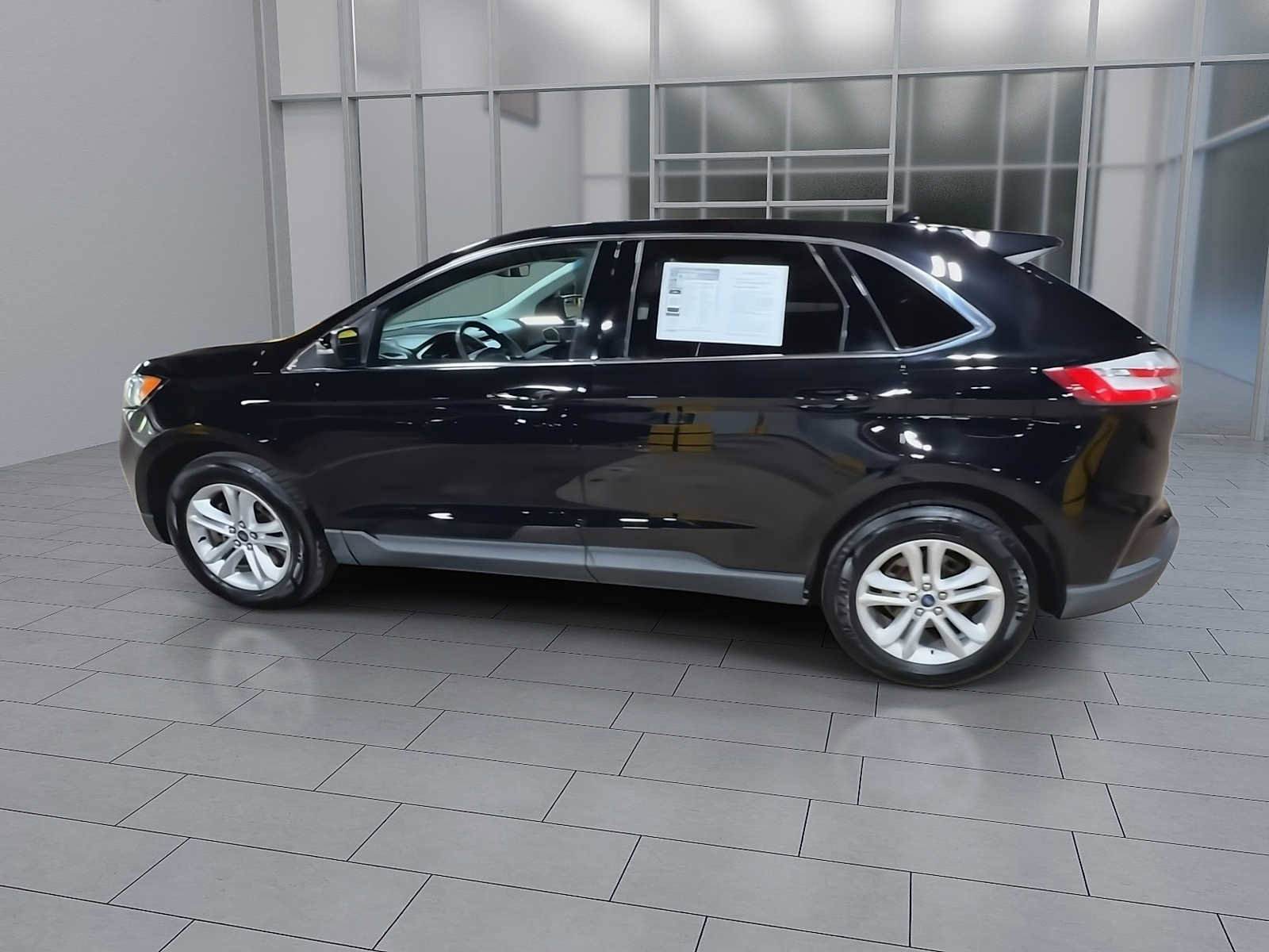 Used 2019 Ford Edge SEL w/ Equipment Group 201A AWD/4WD image 6