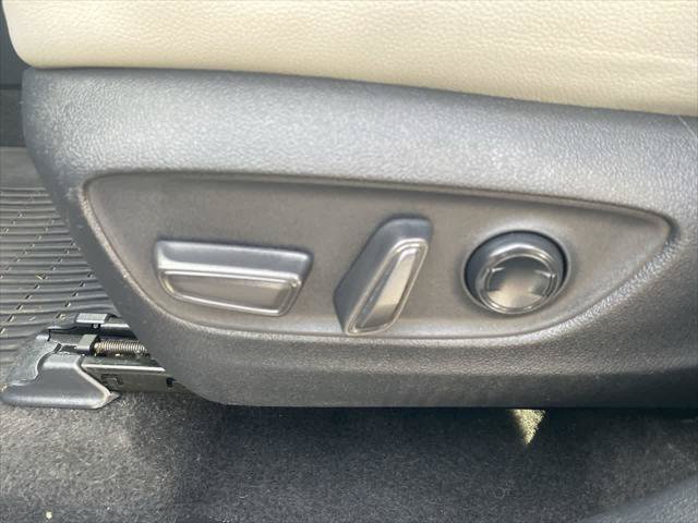Certified 2024 Toyota Grand Highlander AWD image 12
