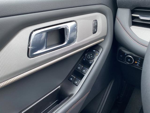 New 2026 Ford Explorer Active w/ Active Comfort Package image 28