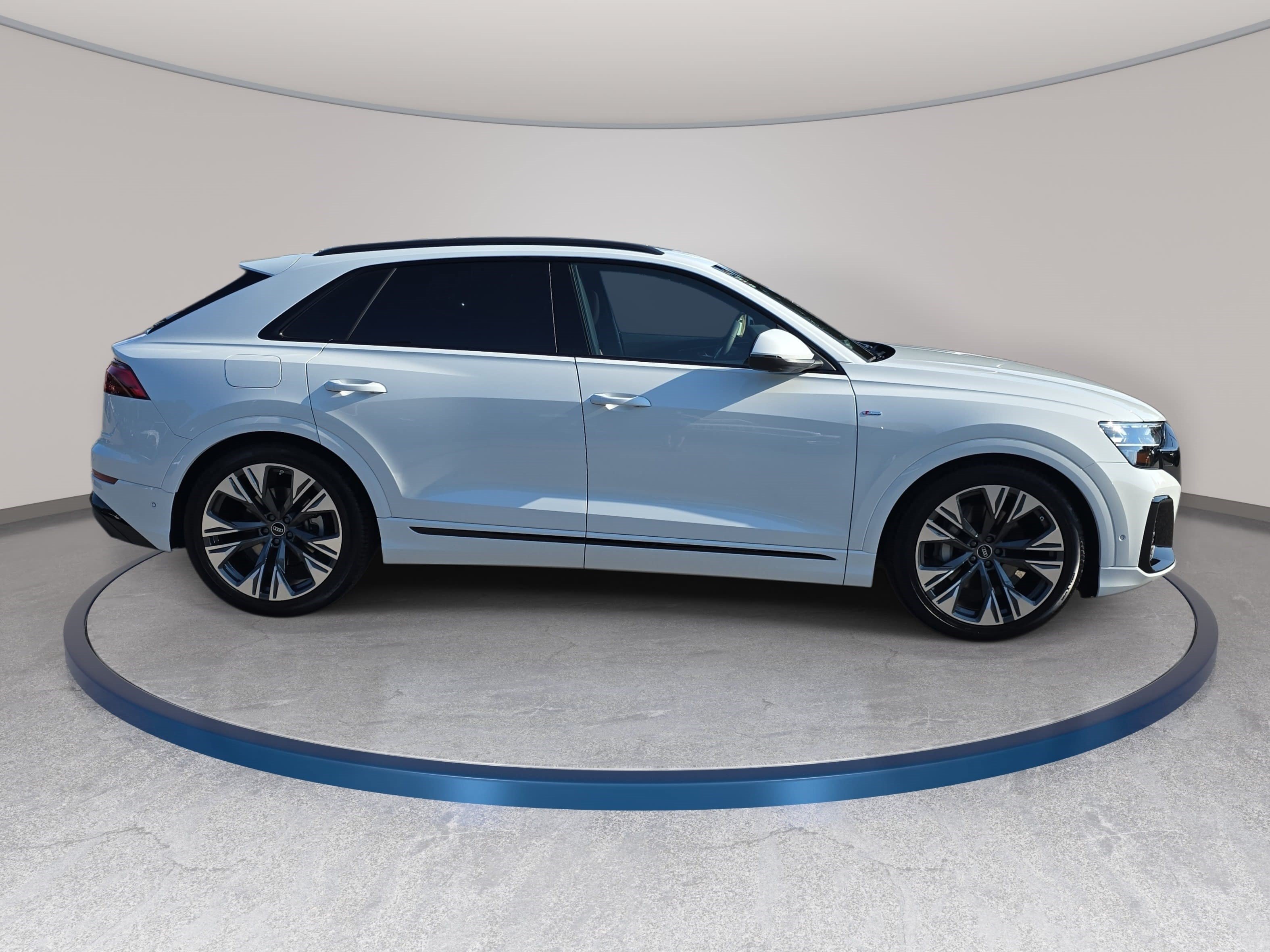 New 2026 Audi Q8 Premium Plus AWD/4WD image 4