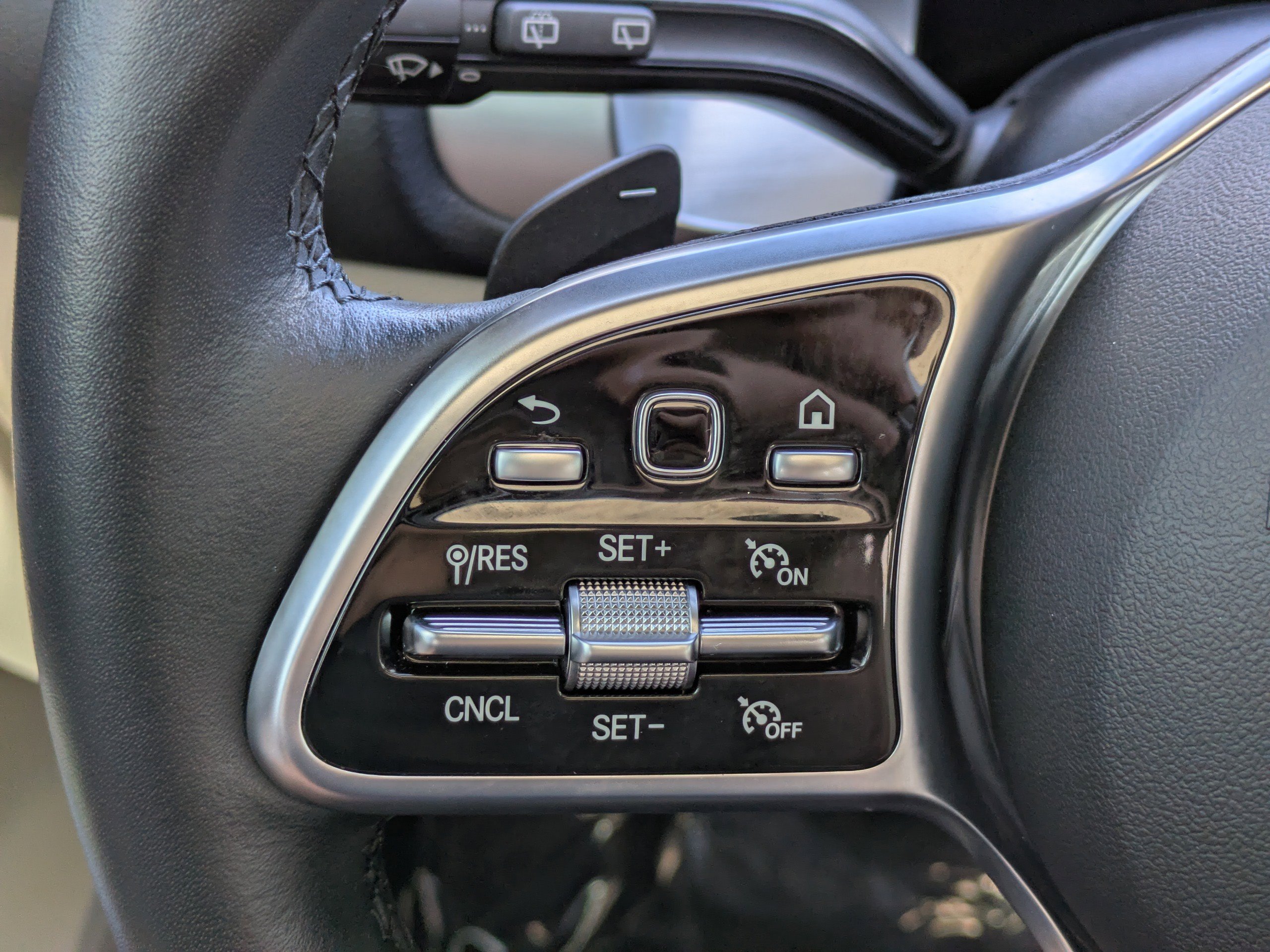 Used 2023 Mercedes-Benz GLB 250 image 24