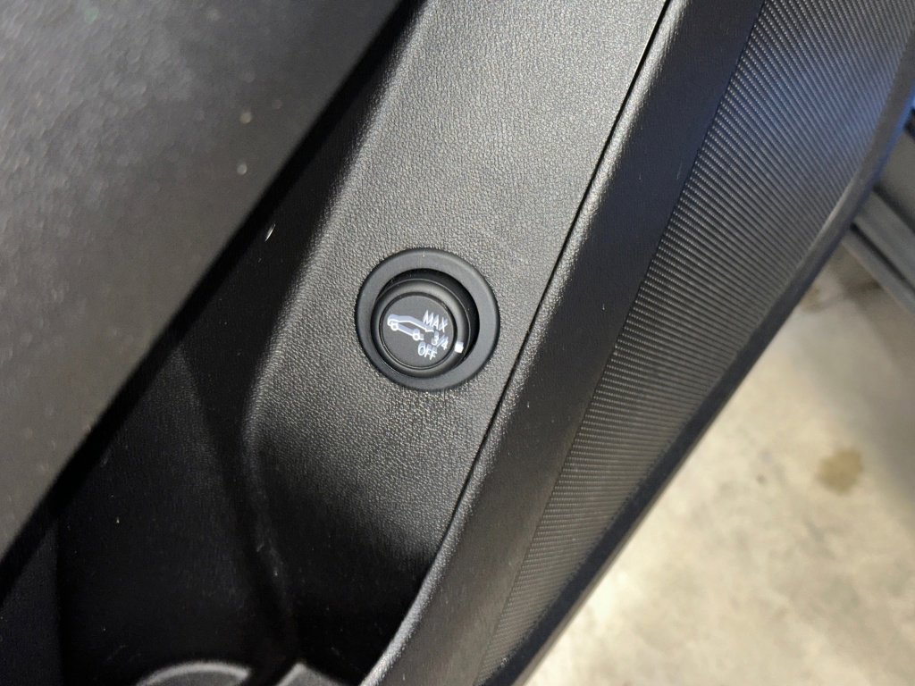 Certified 2024 Chevrolet Equinox LT w/ LPO, Floor Liner Package image 6