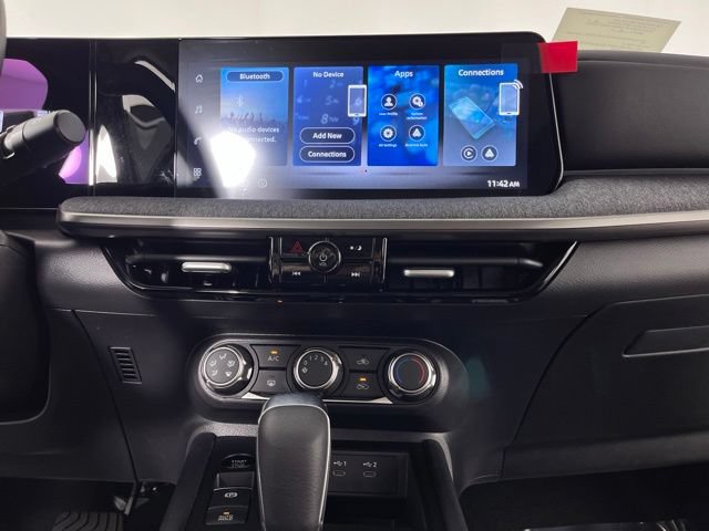 New 2026 Nissan Kicks S FWD image 25