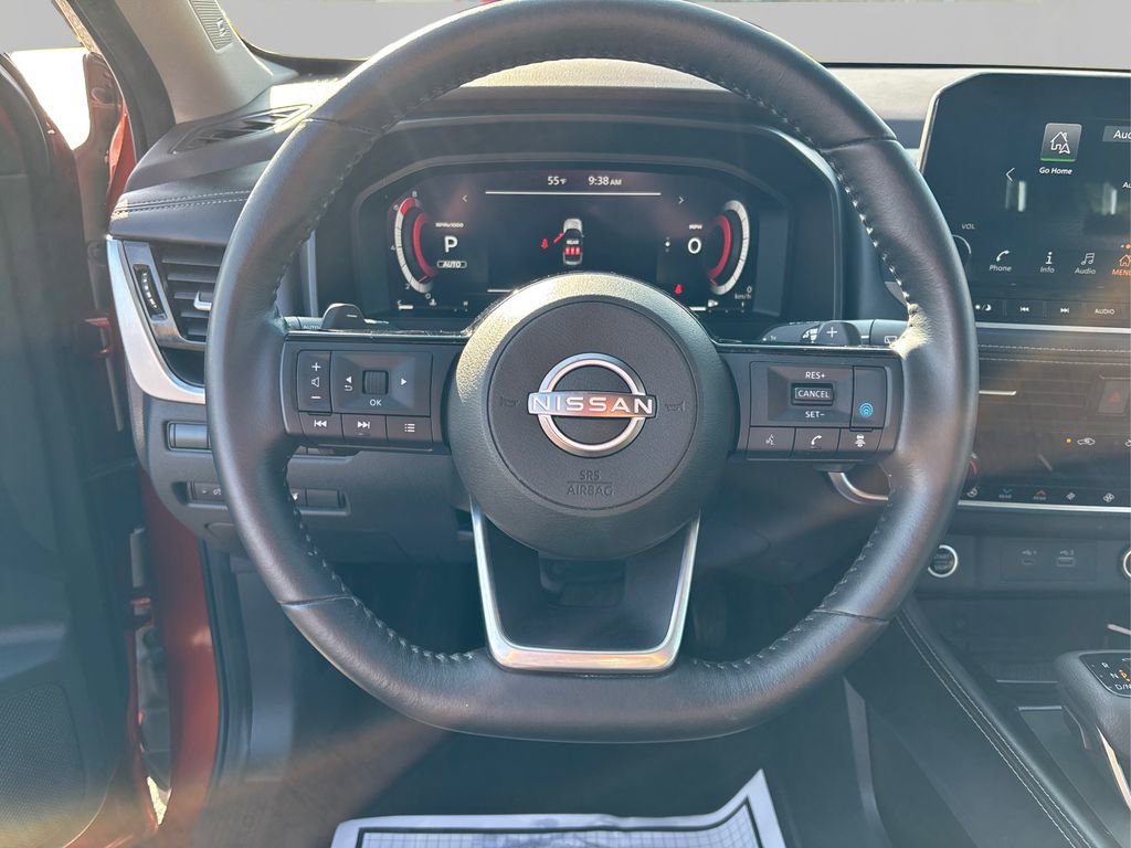 Used 2023 Nissan Rogue Platinum w/ Platinum Premium Package image 27