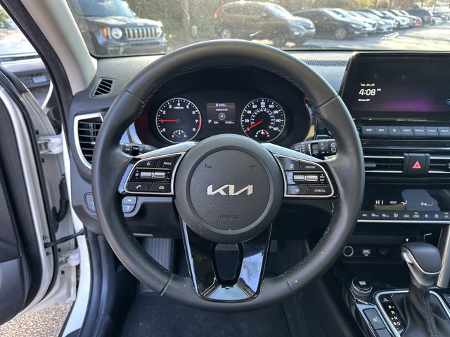 Used 2023 Kia Seltos EX image 28