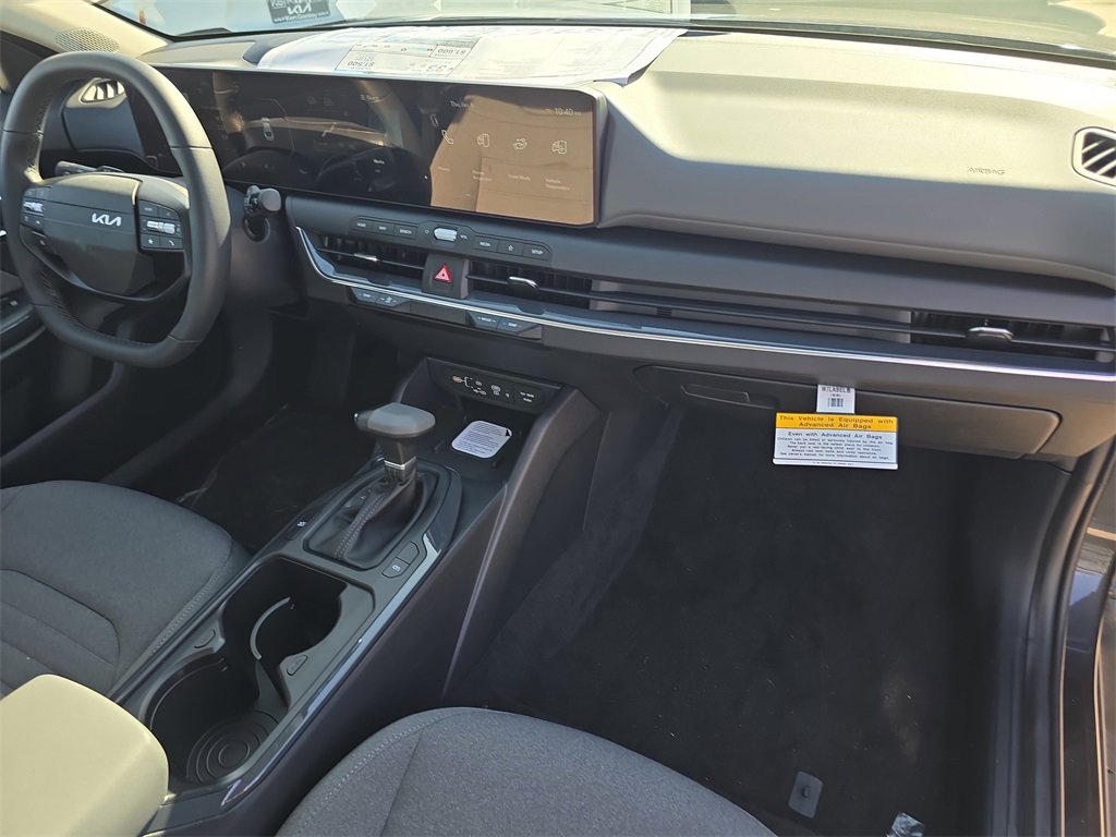New 2025 Kia K4 EX image 11