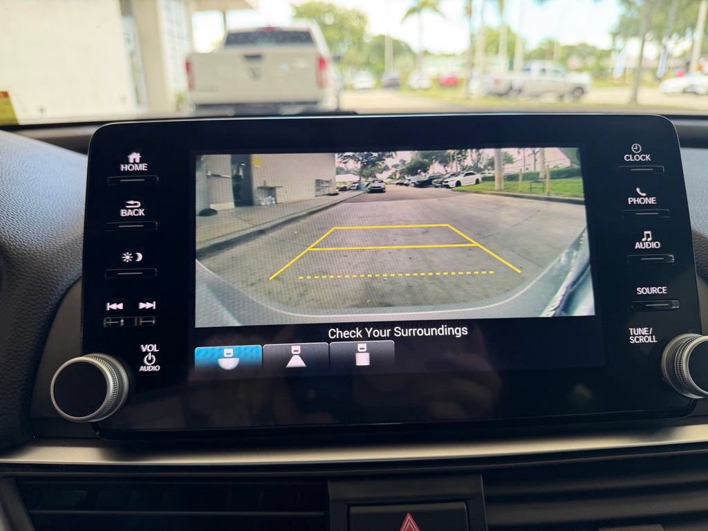 Used 2020 Honda Accord Sport image 9