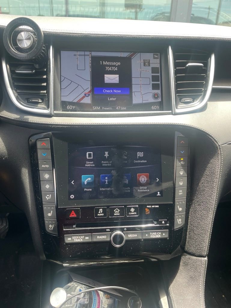 Used 2019 INFINITI QX50 Essential w/ Sensory Package AWD/4WD image 15