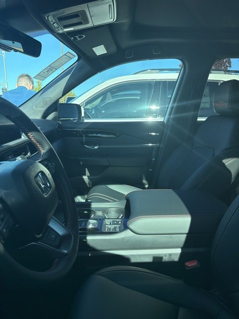 New 2025 Honda Pilot TrailSport image 5
