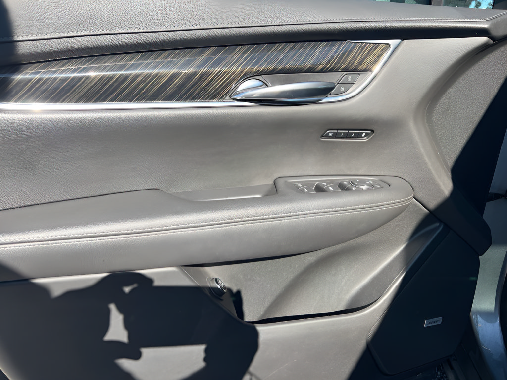 Used 2020 Cadillac XT6 Premium Luxury FWD image 13