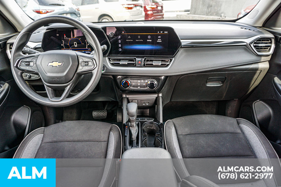 Used 2024 Chevrolet TrailBlazer LT FWD image 24