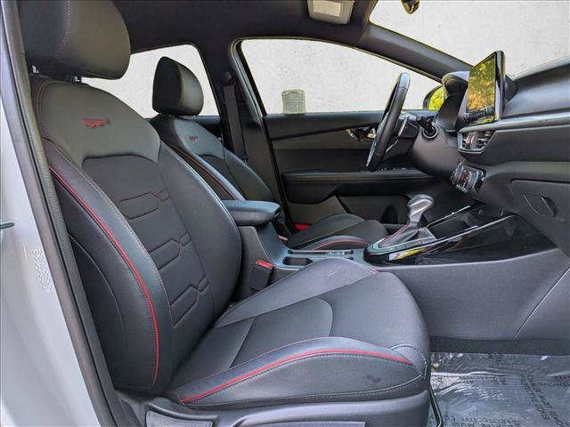 Used 2022 Kia Forte GT w/ GT Technology Package FWD image 19