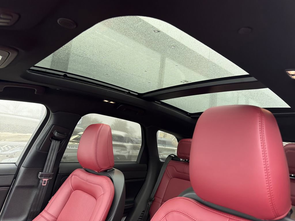 New 2026 Lincoln Corsair Reserve w/ Jet Appearance Package image 11