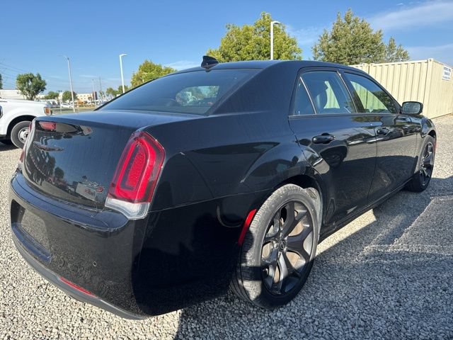 Used 2023 Chrysler 300 S RWD image 3