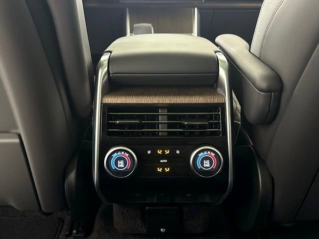 New 2025 Land Rover Range Rover SE image 23
