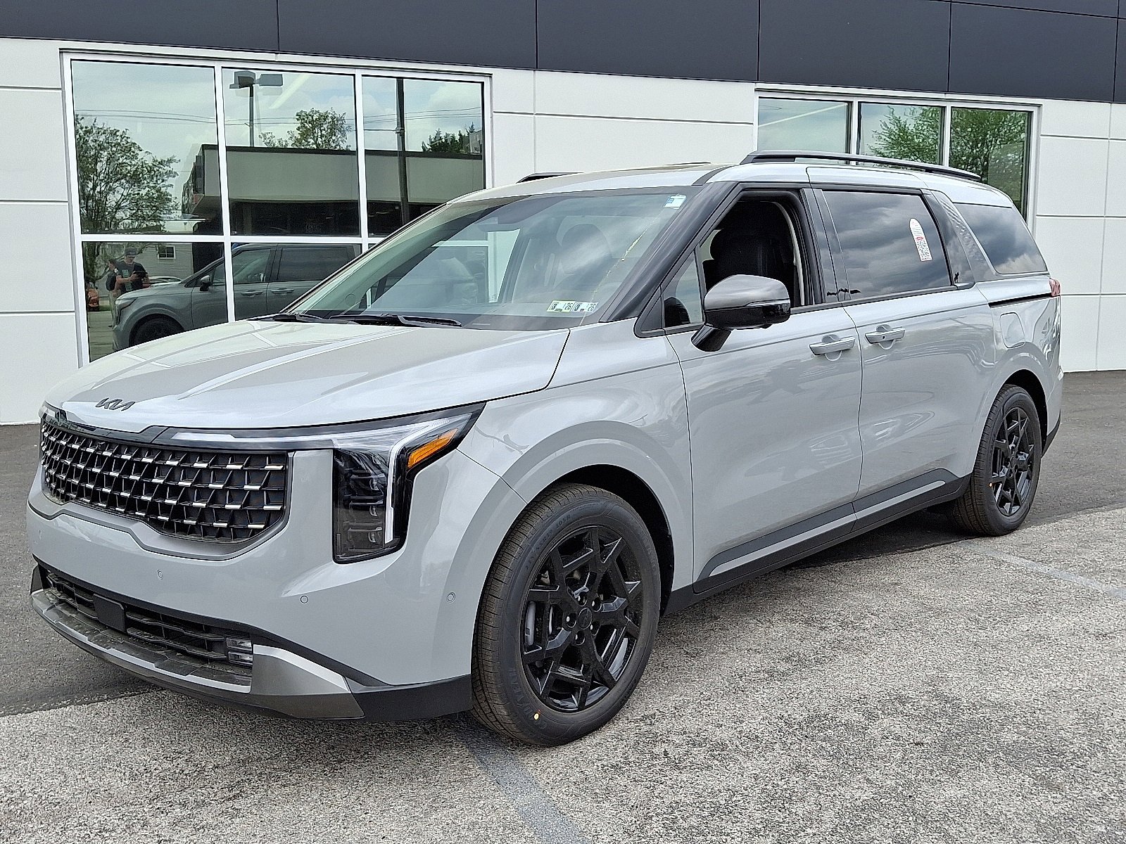 New 2025 Kia Carnival SX Prestige image 4