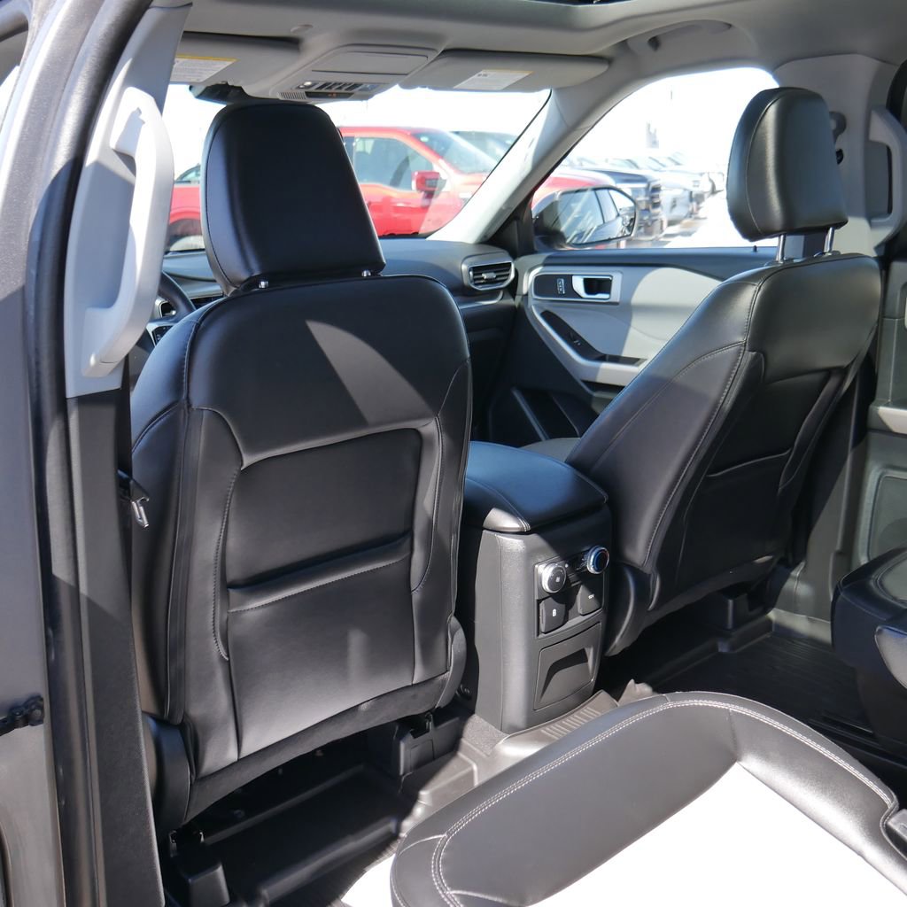 Used 2023 Ford Explorer XLT w/ Equipment Group 202A image 24
