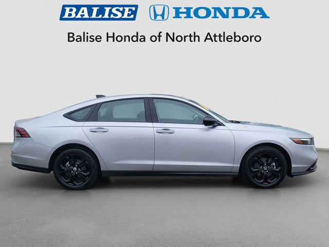 Used 2025 Honda Accord SE image 9